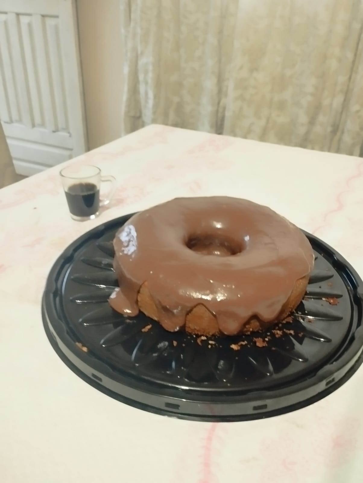 Foto bolo de cenoura inteiro